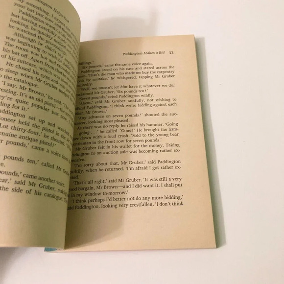 Vtg 1973 Paddington Bear Helps Out An Armada Lion Book  Paperback Michael Bond - Picture 14 of 16